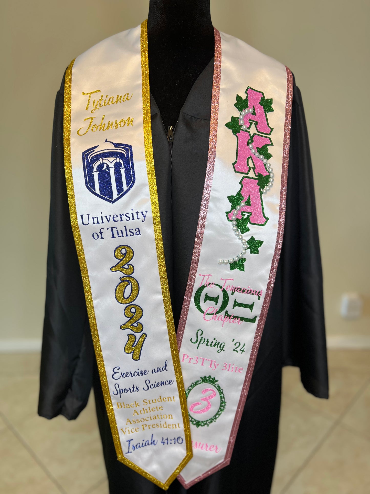 Alpha Kappa Alpha Graduation Stole