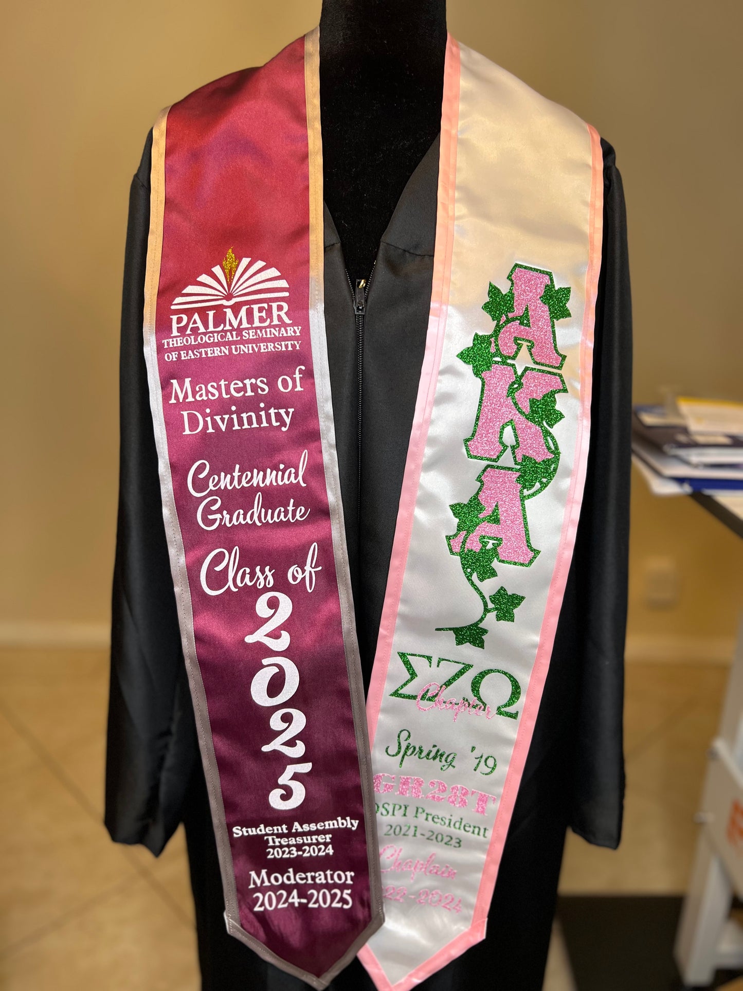 Alpha Kappa Alpha Graduation Stole